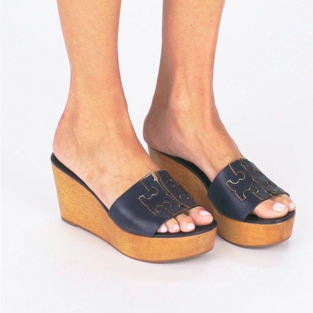 Tory Burch navy wooden platform slides size 8